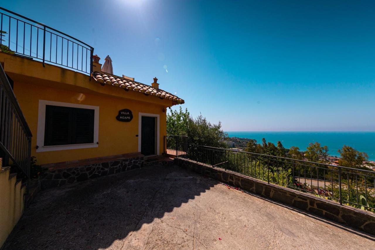 Residence Agape Cefalù Exteriör bild